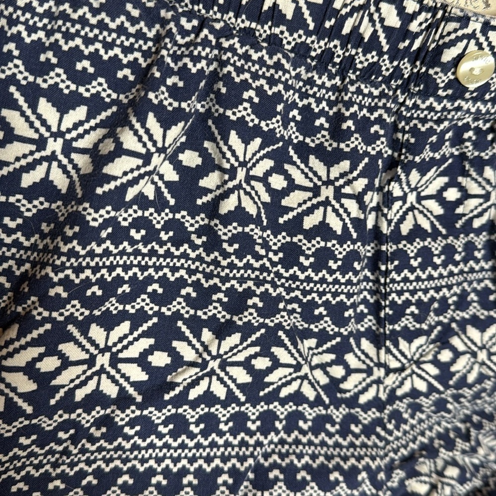 Aerie Blue White Snowflake Pajama Shorts Nordic Fair Isle Lounge Size Medium - Picture 4 of 8